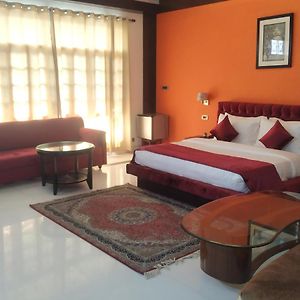Hotel Awadh Inn